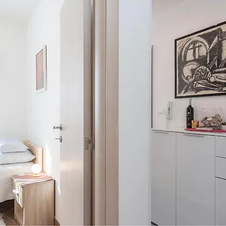 Gorgeous In With House Sea View Apartment *
