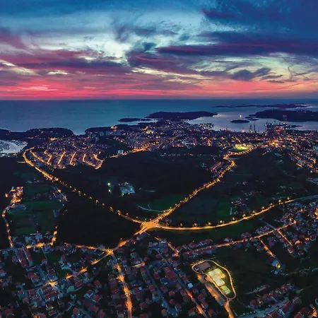 Lejlighed Gorgeous In With House Sea View Ližnjan